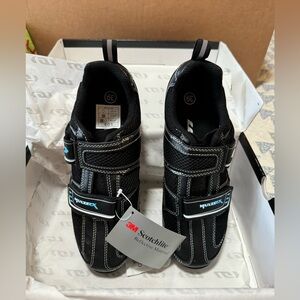 Muzex Women's Black Athletic Shoes brand new